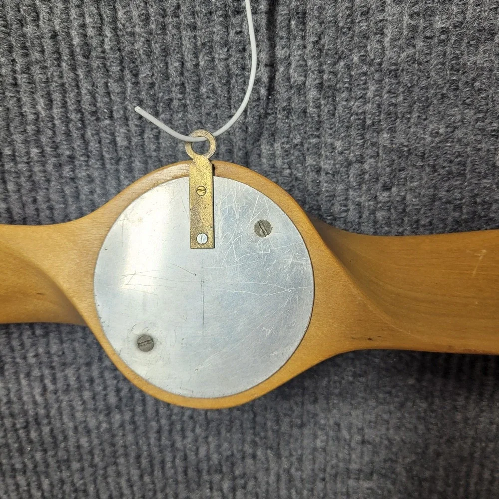 Vintage Wooden Propeller Wind-Up Snyder Aicraft Clock Prop Wall Decor WORKS 26